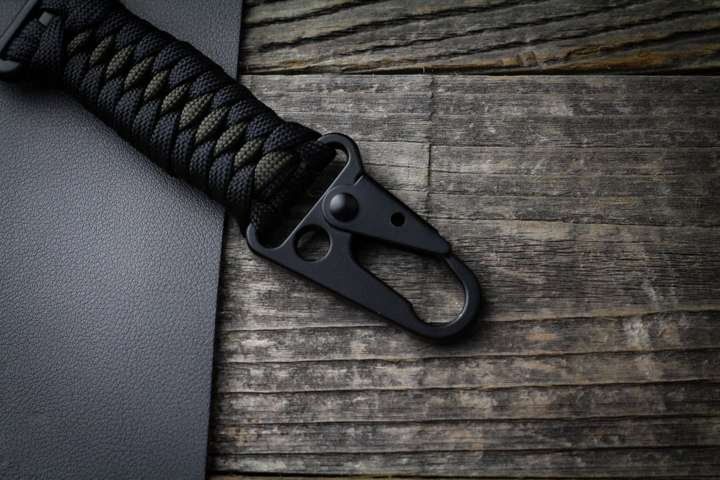 Tactical Paracord Rifle Clip | HK Hook With Triangle Carabiner EDC Keychain