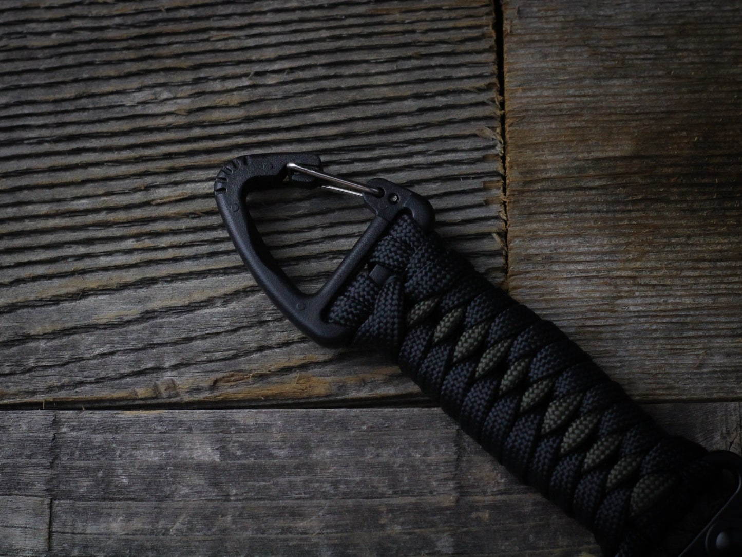 Tactical Paracord Rifle Clip | HK Hook With Triangle Carabiner EDC Keychain